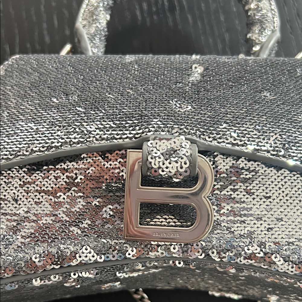 Balenciaga Silver Sequin XS Bag Excellent Condition - Picture 14 of 15